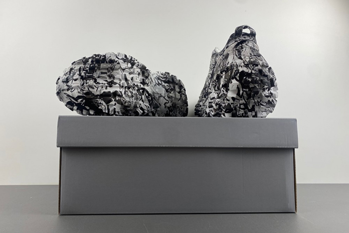 BALENCIAGA Graffiti Print Bouncer Sneakers 685613 W2RG19010