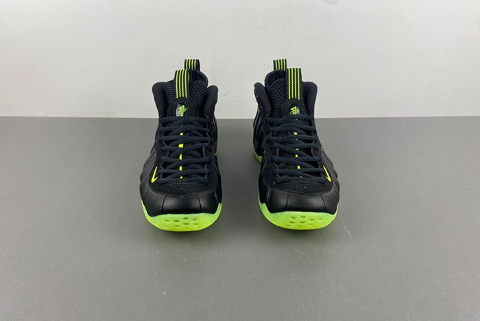 Nike Air Foamposite One Black Volt HF2902-001