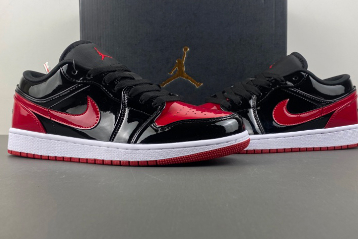 Air Jordan 1 Low patent red 553558-063