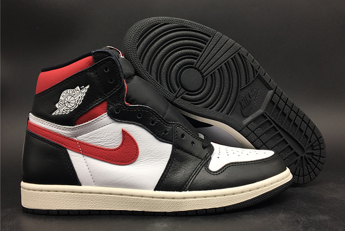 AIR JORDAN 1 BLACK WHITE GYM RED 555088-061