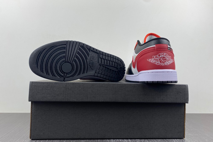 Jordan 1 Low SE Just Skate Gym Red (GS) - FJ7222-101