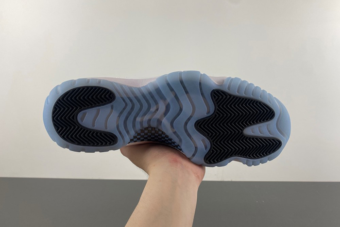 Jordan 11 Retro Legend Blue CT8012-104