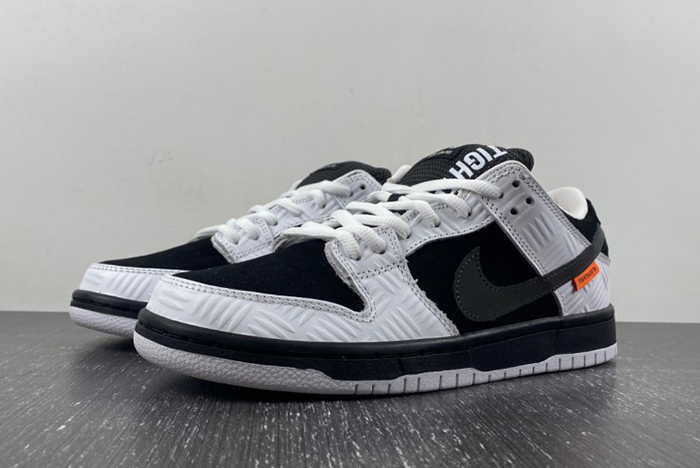 Nike SB Dunk Low TIGHTBOOTH Men