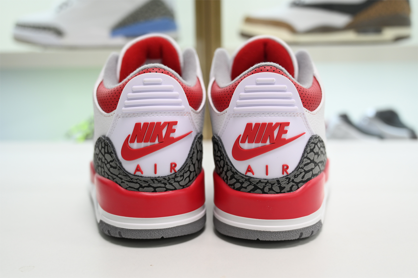 Air Jordan 3 OG “Fire Red” DN3707-160