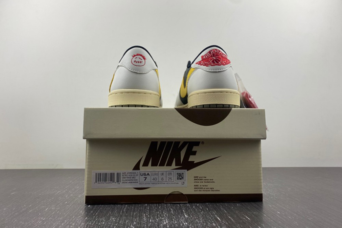 Travis Scott x Air Jordan 1 Low DM7866-982