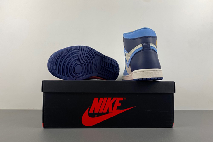 Jordan 1 High OG First in Flight (Women