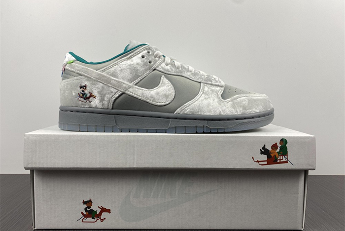 Nike Dunk Low "Ice and Snow Festival" DO2326-001