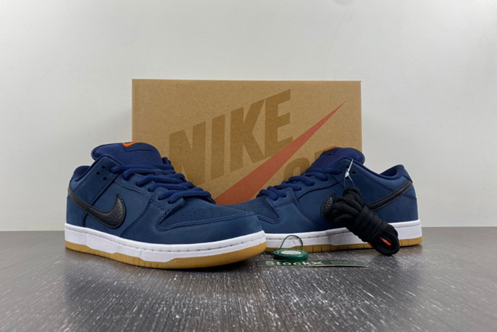 Nike SB Dunk Low Navy Black Gum Men
