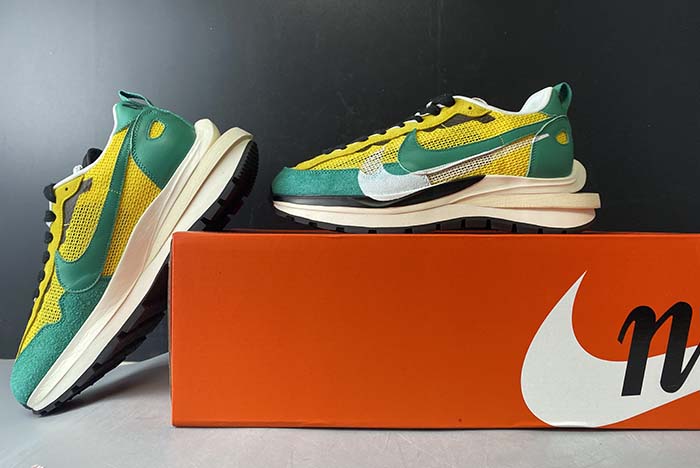 Sacai x Nike Pegasua Vaporfly Yellow Green HUO CI9928-300