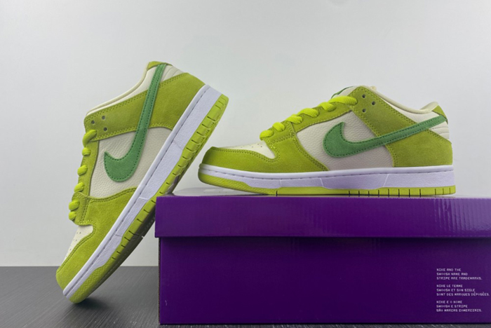 Nike SB Dunk Low Green Apple DM0807-300