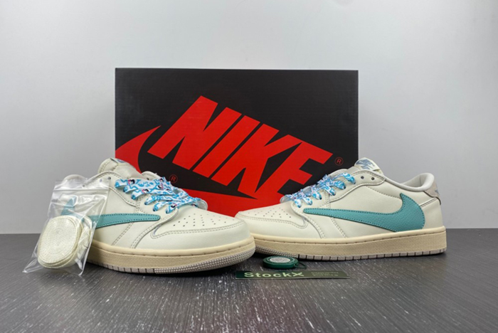 Travis Scott x Air Jordan 1 Low   DM7866-102