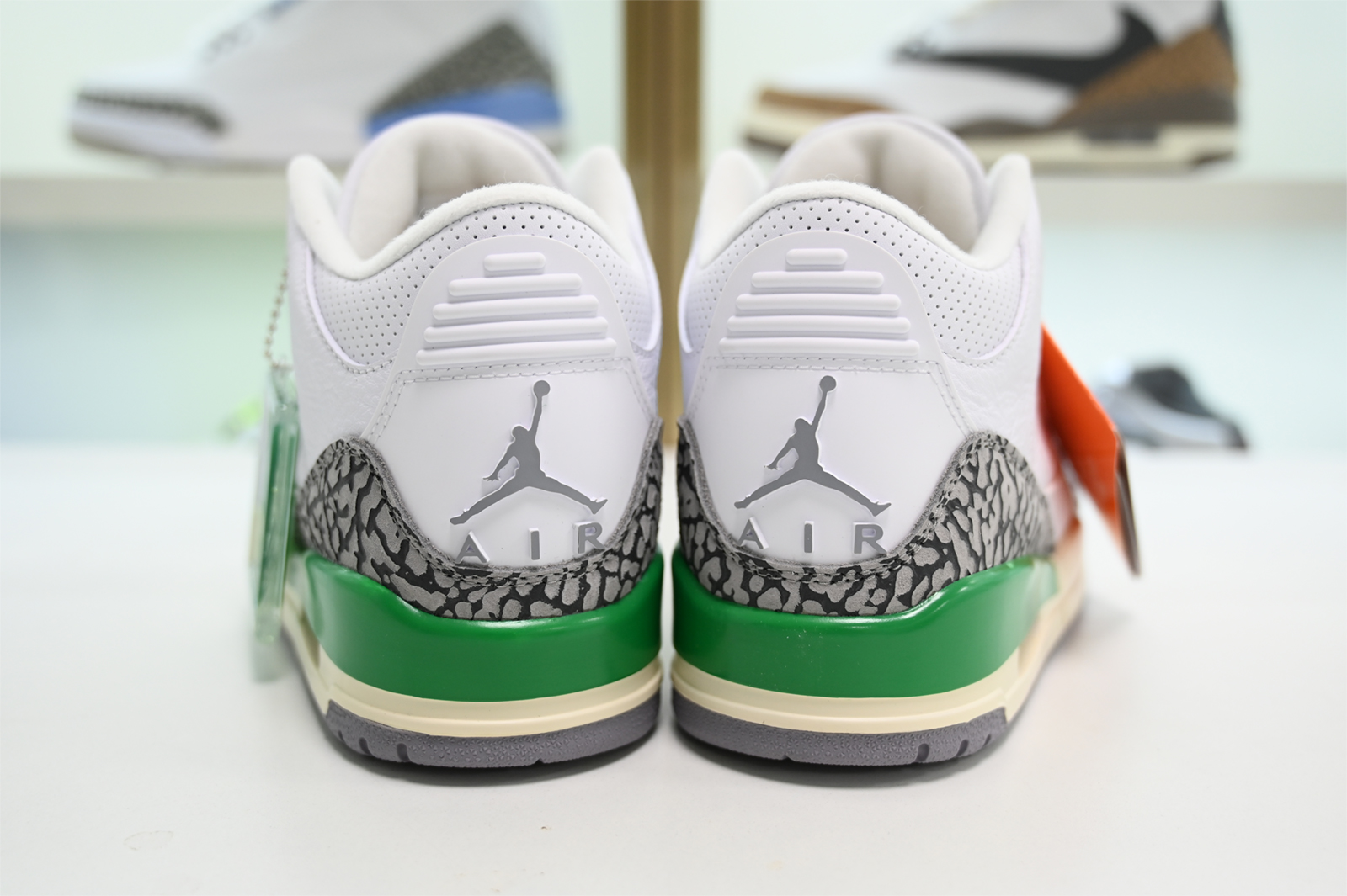 Air Jordan 3 Lucky Green WMNS CK9246-136
