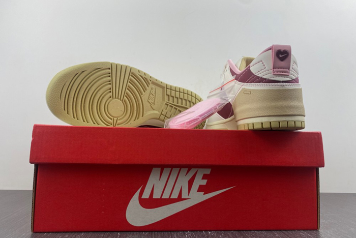 (WMNS) Nike Dunk Low Disrupt 2  Valentine