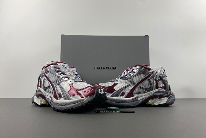 Balenciaga Runner Burgundy 772774 W3RBW 0312