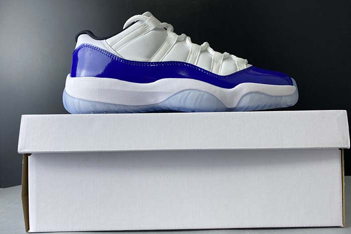 Air Jordan 11 Low WMNS “Concord” AH7860-100