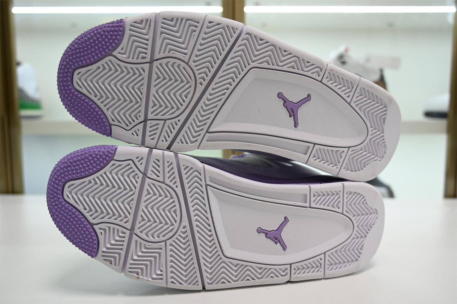 Air Jordan 4 purple CT8527-115