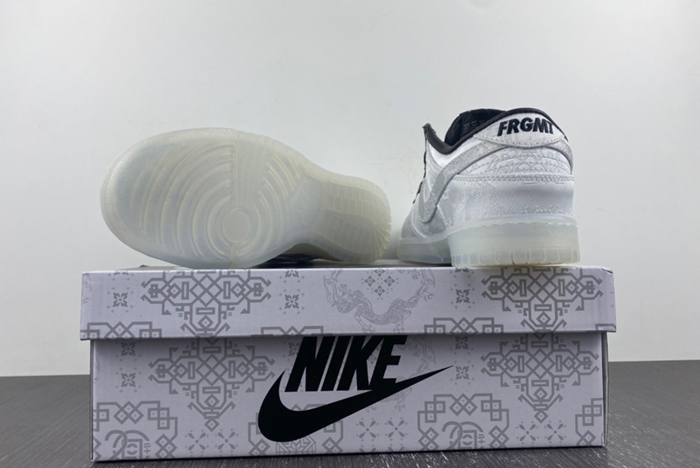 CLOT x fragment x Nike Dunk Low Colorway: White/Black  FN0315-110