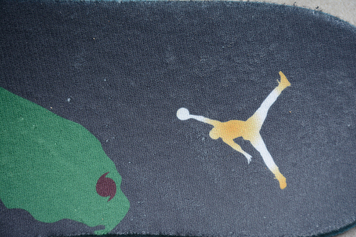 Air Jordan 1 High OG "Solefly Friends & Family" - AV3905-038