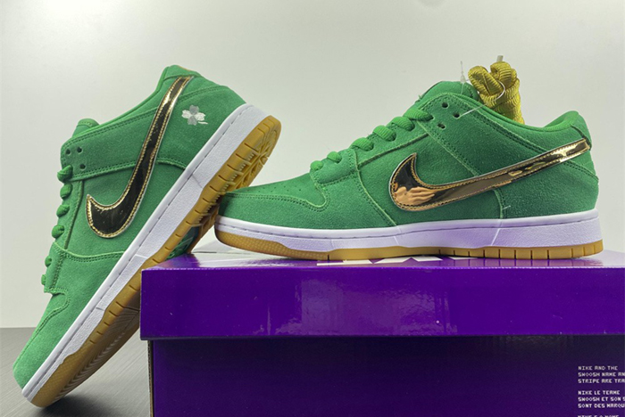 Nike SB Dunk Low " St. Patrick
