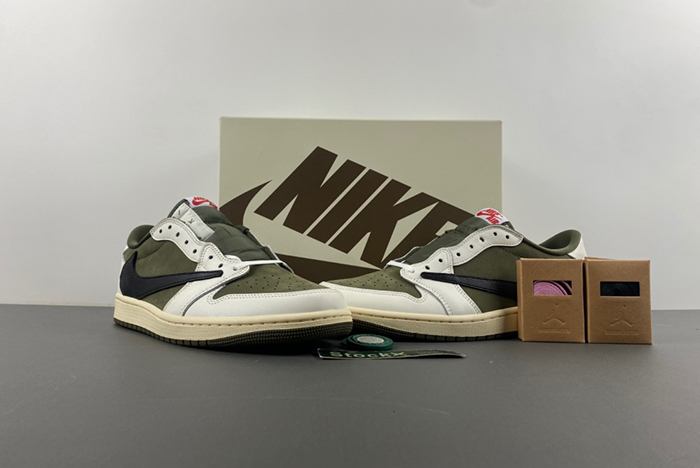 Travis Scott x Air Jordan 1 Low OG Medium Olive DM7866-200
