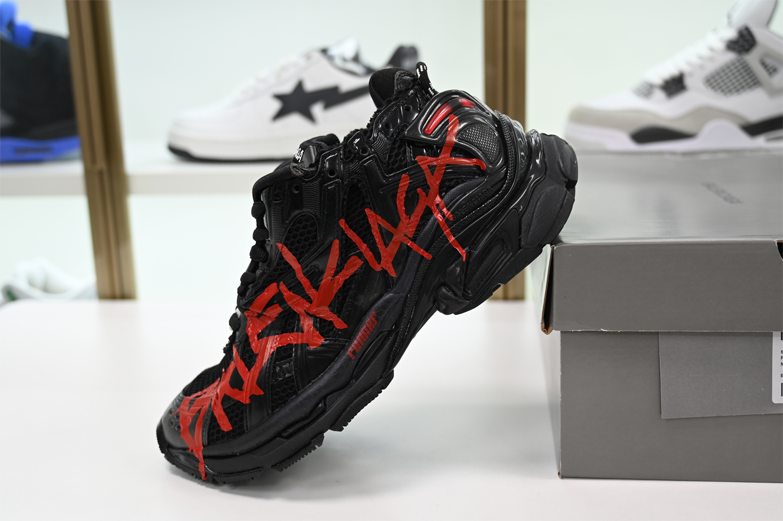 BALENCIAGA -Runner 7.0 677403 W3RB1 0102
