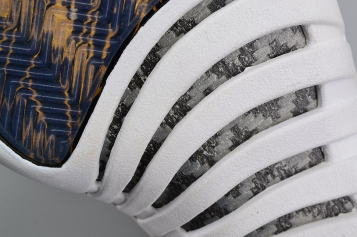 AIR JORDAN 12 RETRO "WINGS" black/ metallic gold-white mens 848692-033