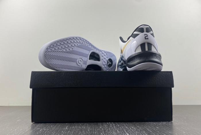 Nike Kobe 8 Protro White Metallic Gold FV6325-100