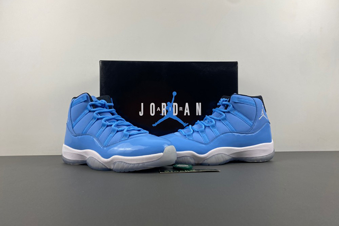 Air Jordan 11 Pantone 717602-900