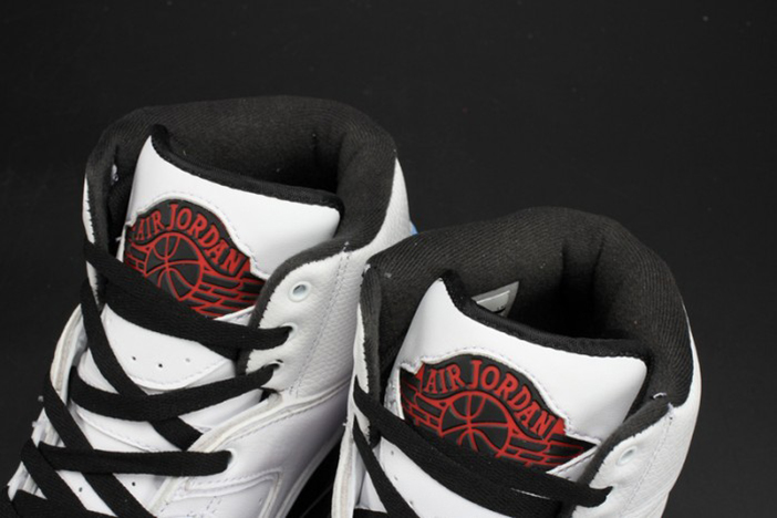 AIR JORDAN 2 RETRO UNC"Alumni" mens 917360-105