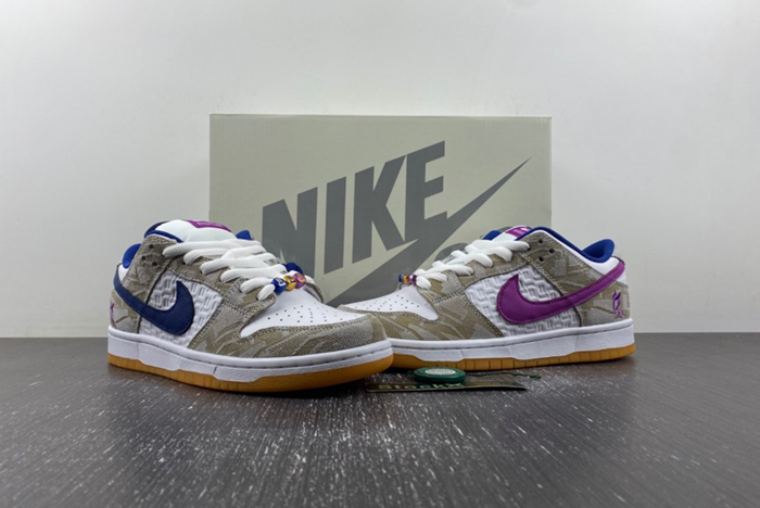 Rayssa Leal x Nike SB Dunk Low  FZ5251-001