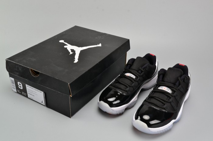 AIR JORDAN 11 RETRO LOW
