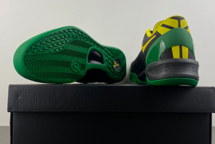 Kobe 8 Protro HQ3138-800