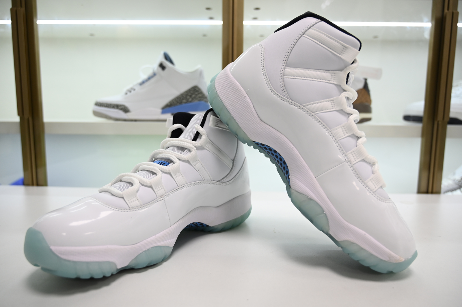 Jordan 11 Retro Legend Blue 378037-117