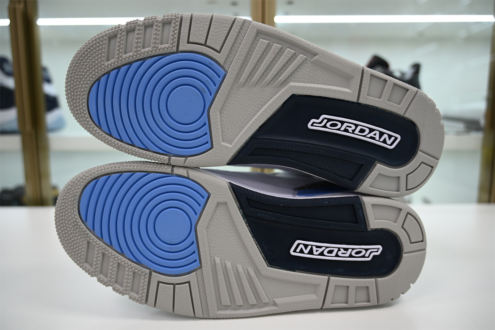 Previous Next AIR JORDAN 3 UNC CT8532-104