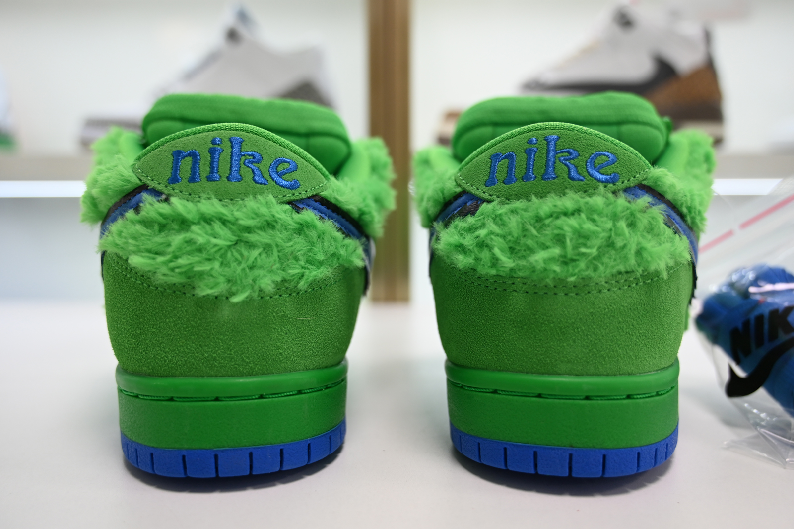 Dead x Nike SB Dunk Low“ Green Bear” CJ5378-300
