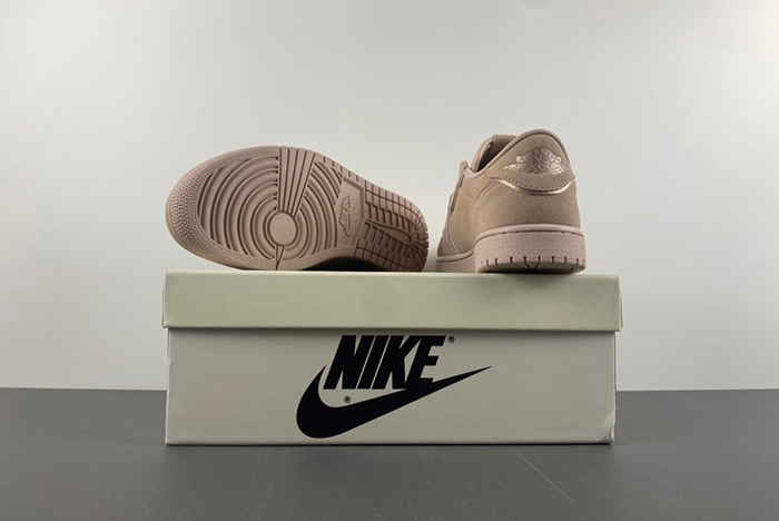 Jordan 1 Retro Low NS Particle Beige AO1935-204