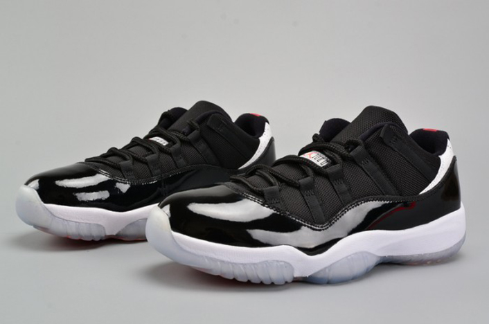 AIR JORDAN 11 RETRO LOW