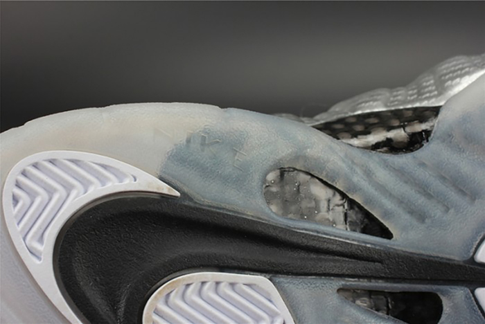 Nike Air Foamposite Pro PRM "Silver Surfer" metallic silver mens 616750-004