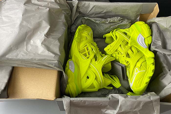 Balenciaga Track 2 W2GN5-5818