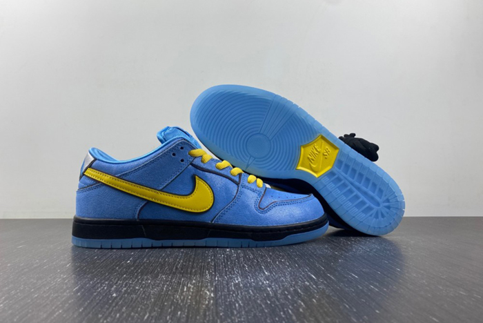 The Powerpuff Girls x Nike SB Dunk Low Bubbles FZ8320-400