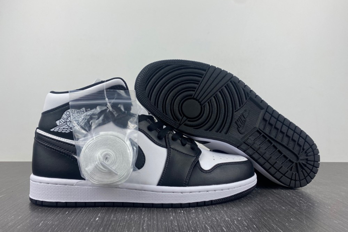 Air Jordan 1 Mid “Panda” DV0991-101