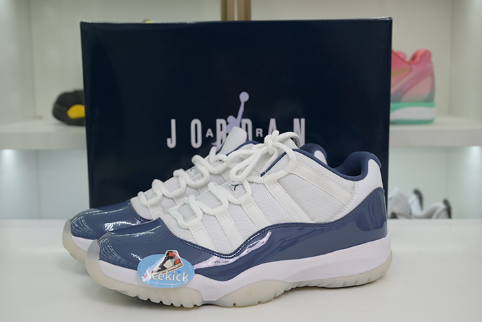 Jordan 11 Retro Low Midnight Navy FV5104-104