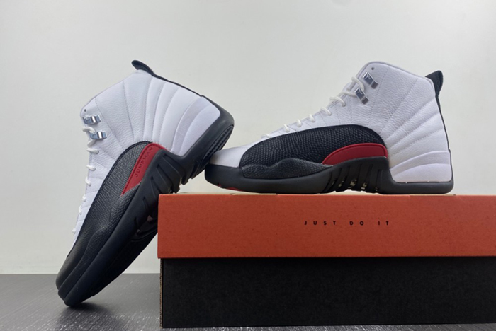 Air Jordan 12 Red Taxi CT8013-162