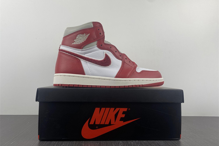 Air Jordan 1 High OG WMNS “Newstalgia DJ4891-061