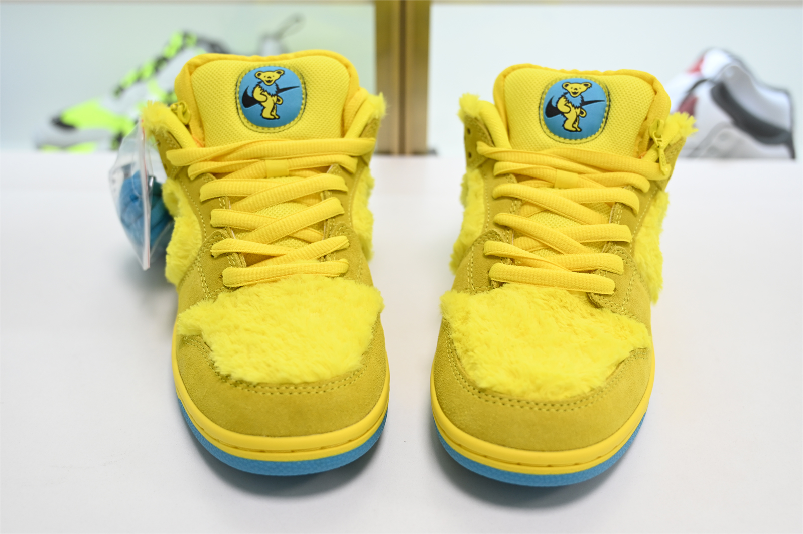 Grateful Dead x Nike SB Dunk Low“ Yellow Bear” CJ5378-700