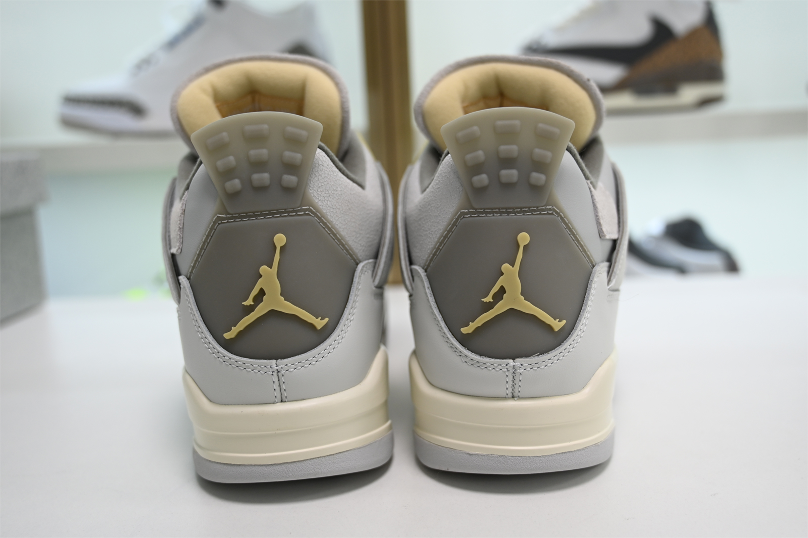 Air Jordan 4 SE Craft “Photon Dust” DV3742-021
