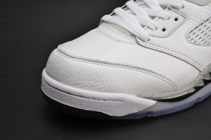 AIR JORDAN 5 RETRO "WHITE CEMENT" mens 136027-104