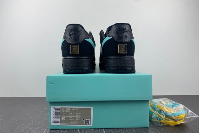 Tiffany & Co. x Nike Air Force 1 Low DZ1382-001