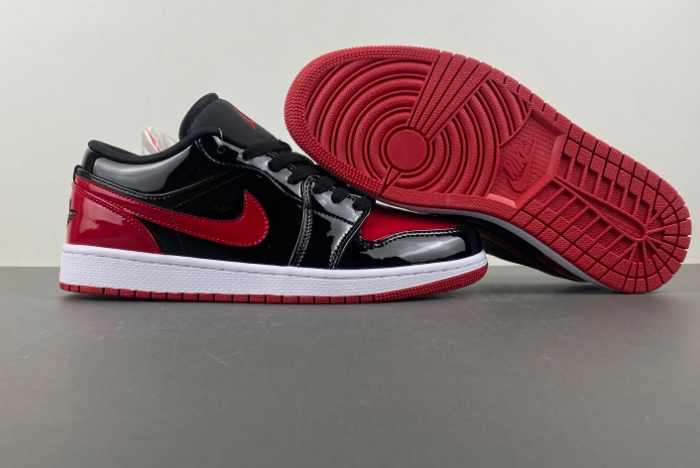 Air Jordan 1 Low patent red 553558-063