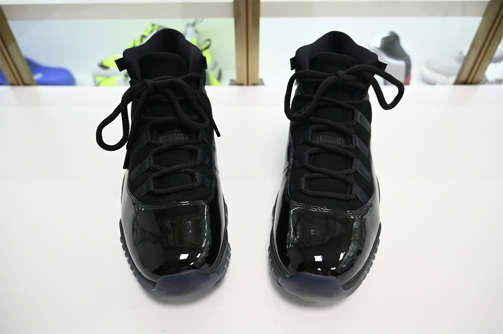 Air Jordan 11 “Cap and Gown” black 378037-005